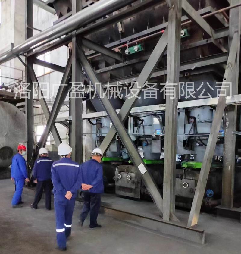 府谷項(xiàng)目煤倉(cāng)清堵機(jī)安裝調(diào)試完成，運(yùn)行良好！